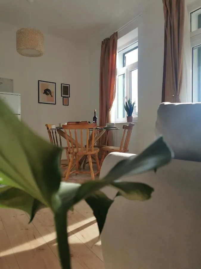 Lu&Lu Apartment Split